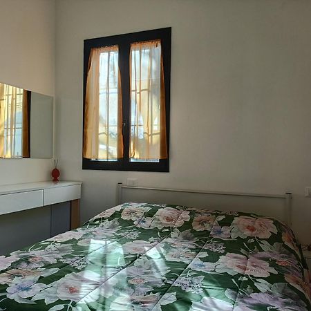 דירות ארצו A Casa Di Amici מראה חיצוני תמונה