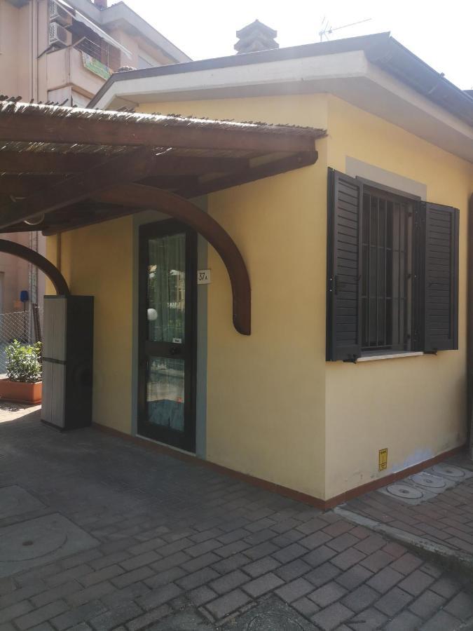 דירות ארצו A Casa Di Amici מראה חיצוני תמונה