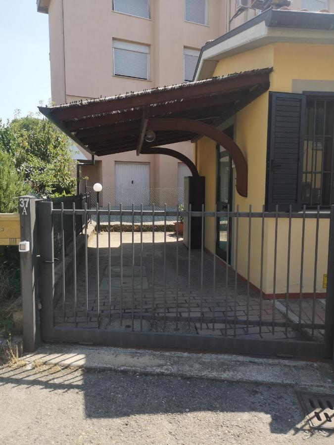 דירות ארצו A Casa Di Amici מראה חיצוני תמונה