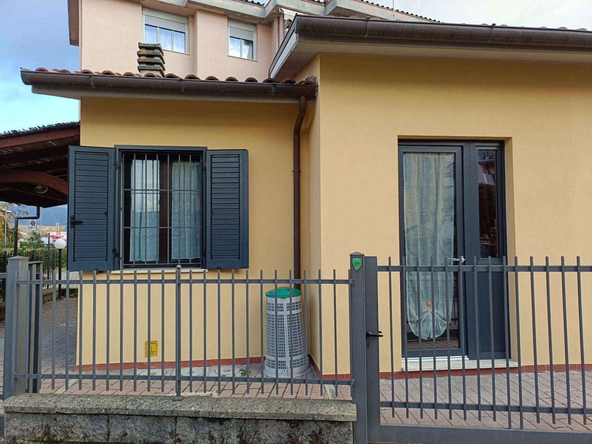 דירות ארצו A Casa Di Amici מראה חיצוני תמונה